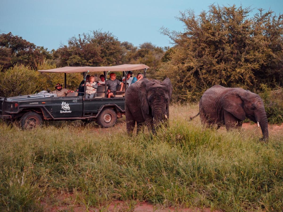 Tshukudu Game Lodge โฮดสปรูท ภายนอก รูปภาพ