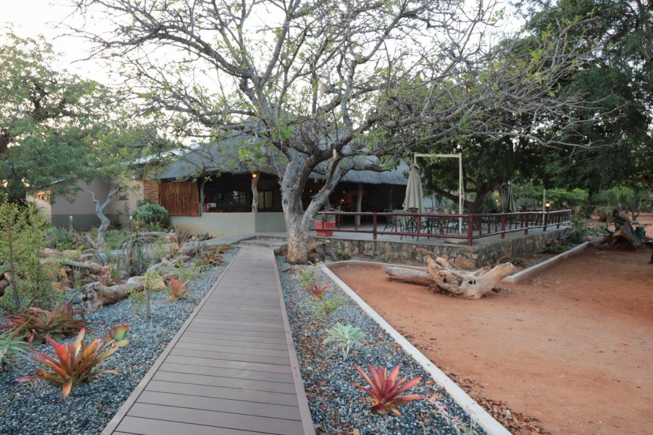 Tshukudu Game Lodge โฮดสปรูท ภายนอก รูปภาพ