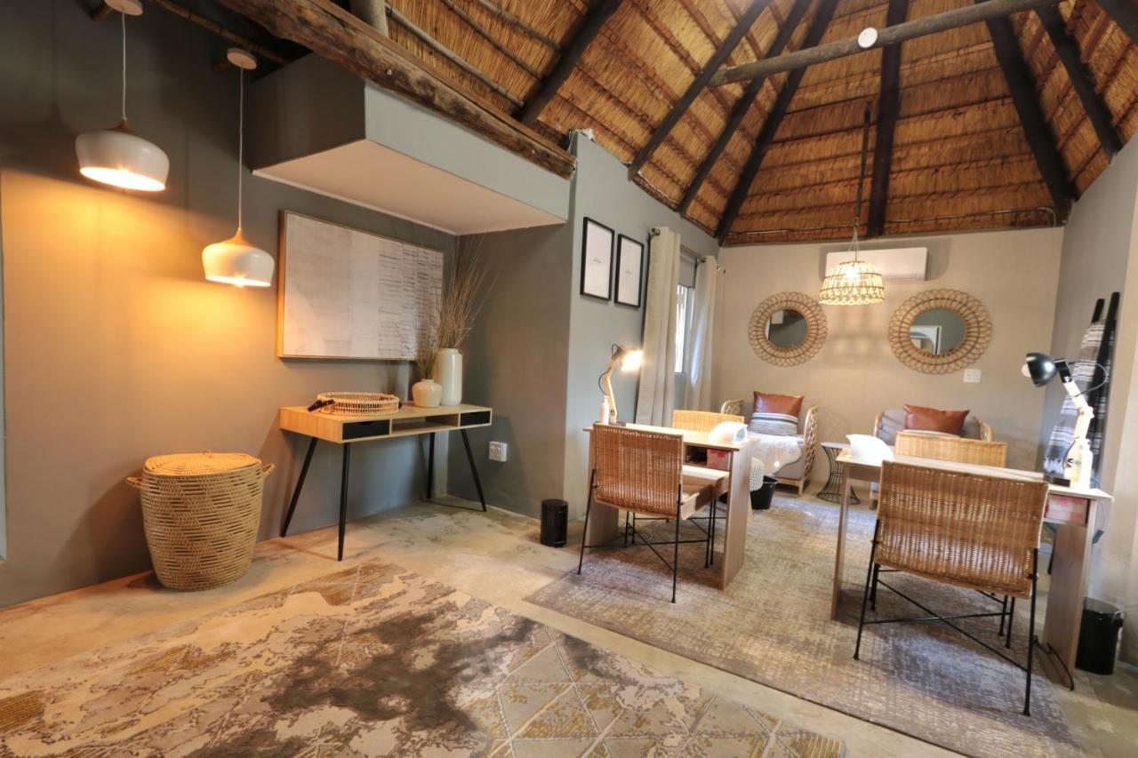 Tshukudu Game Lodge โฮดสปรูท ภายนอก รูปภาพ