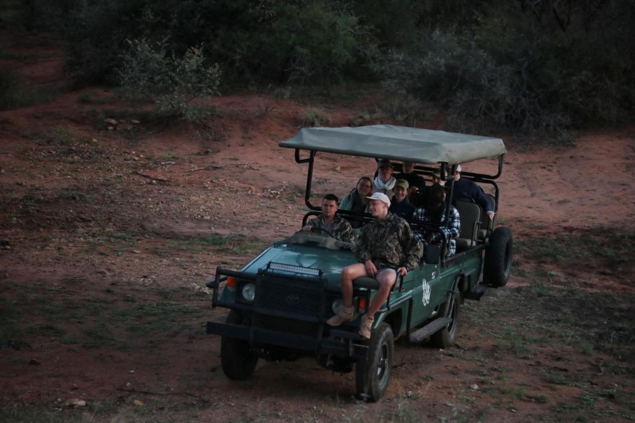 Tshukudu Game Lodge โฮดสปรูท ภายนอก รูปภาพ
