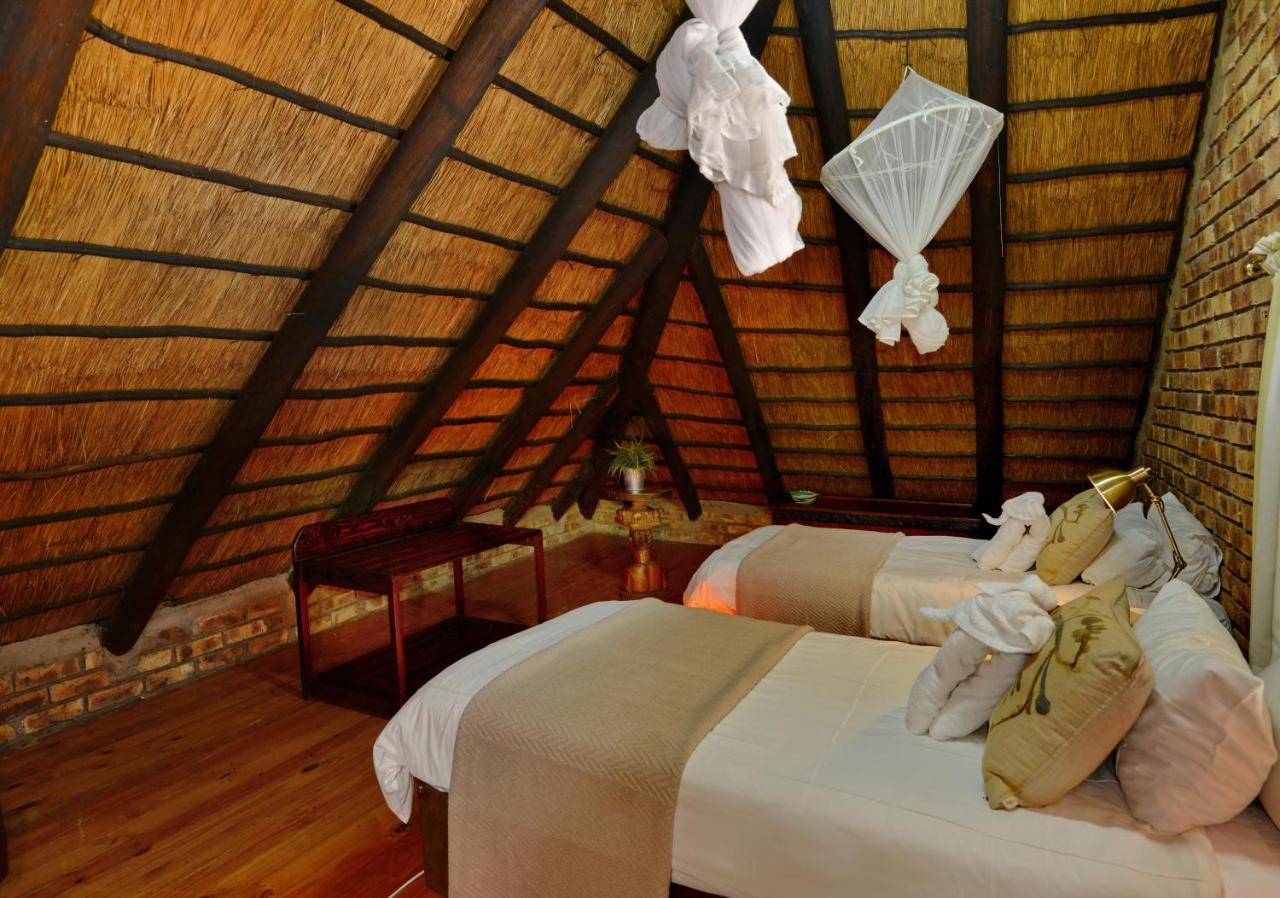 Tshukudu Game Lodge โฮดสปรูท ภายนอก รูปภาพ